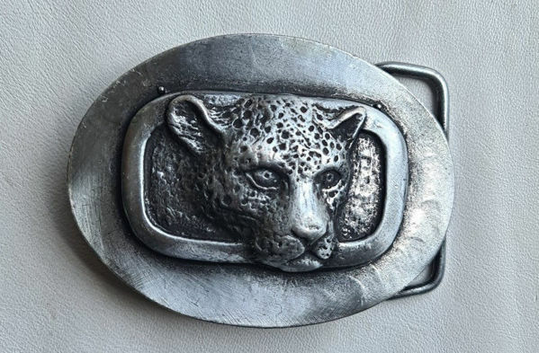 Picture of Buckle Leopard 40mm Antique Silver Look