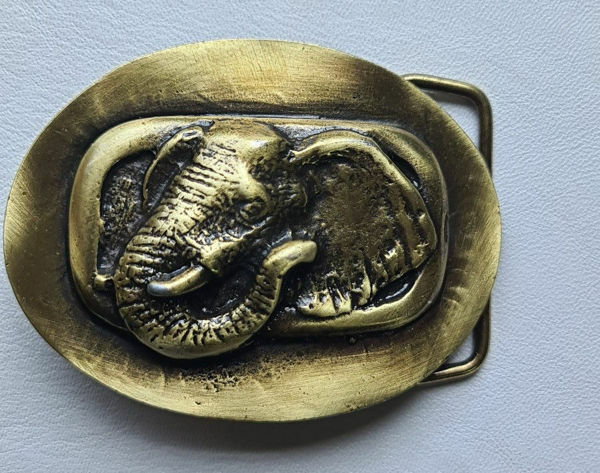 Picture of Buckle Elephant 40mm Brass Look H50